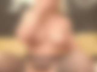 ErickaLee's Live Sex Cam Show