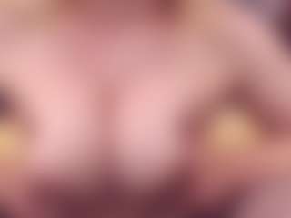 ErickaLee's Live Sex Cam Show