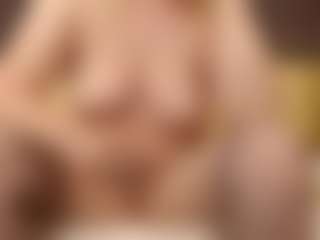 ErickaLee's Live Sex Cam Show
