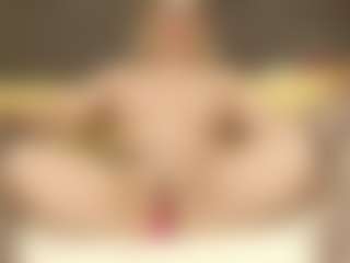 ErickaLee's Live Sex Cam Show
