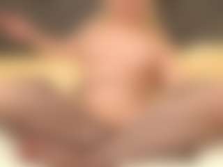 ErickaLee's Live Sex Cam Show