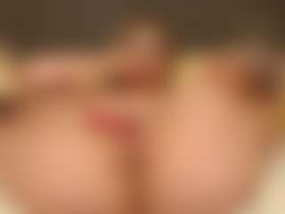 ErickaLee's Live Sex Cam Show
