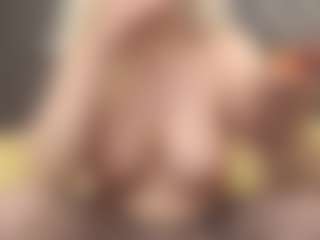 ErickaLee's Live Sex Cam Show