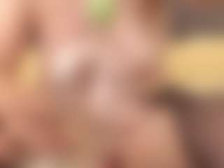 ErickaLee's Live Sex Cam Show