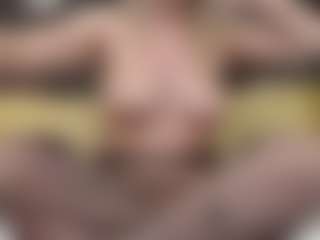 ErickaLee's Live Sex Cam Show