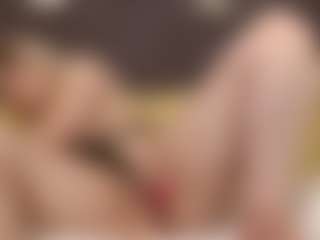 ErickaLee MILF webcam performer live streaming