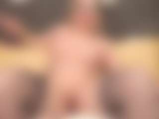 ErickaLee's Live Sex Cam Show