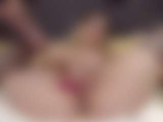 ErickaLee MILF webcam performer live streaming