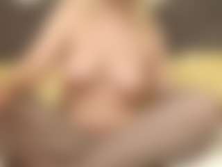 ErickaLee's Live Sex Cam Show