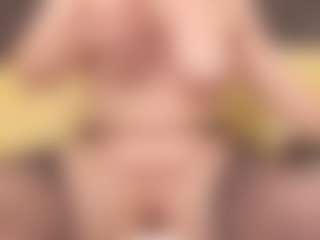 ErickaLee MILF webcam performer live streaming