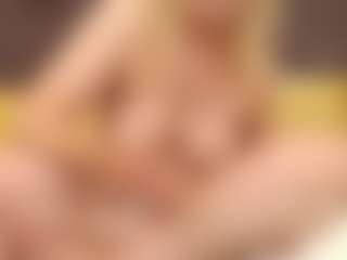 ErickaLee's Live Sex Cam Show