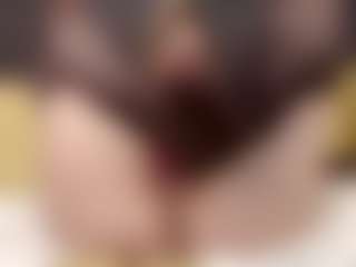 ErickaLee MILF webcam performer live streaming