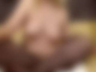 ErickaLee's Live Sex Cam Show