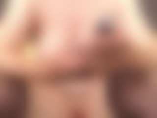 ErickaLee's Live Sex Cam Show