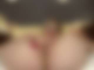 ErickaLee's Live Sex Cam Show