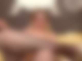 ErickaLee's Live Sex Cam Show