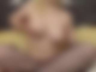 ErickaLee's Live Sex Cam Show