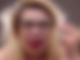 ErickaLee's Live Sex Cam Show