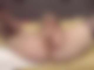 ErickaLee MILF webcam performer live streaming