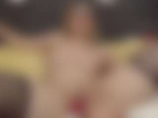 ErickaLee's Live Sex Cam Show