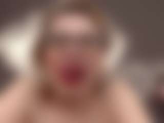 ErickaLee's Live Sex Cam Show
