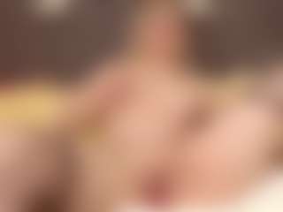ErickaLee's Live Sex Cam Show