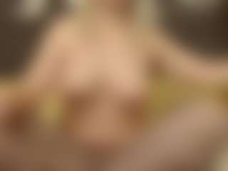 Live cam show with ErickaLee - Blonde Hair MILF on sexylive.show