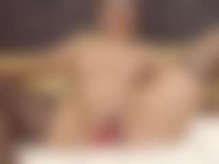 ErickaLee's Live Sex Cam Show