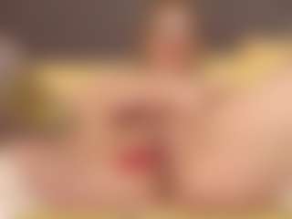 ErickaLee MILF webcam performer live streaming