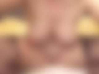 ErickaLee's Live Sex Cam Show