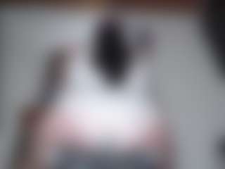 squiirtmachine MILF webcam performer live streaming
