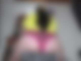 Live cam show with squiirtmachine - Colombia on Uber Horny