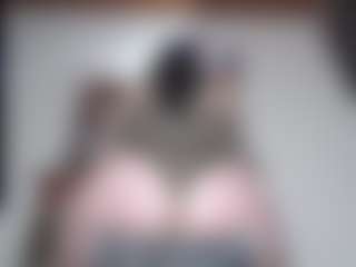 squiirtmachine MILF webcam performer live streaming