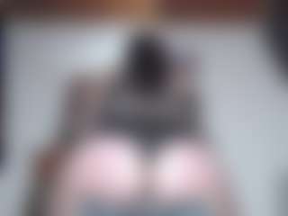 Live cam show with squiirtmachine - Middle Aged on Milf Play