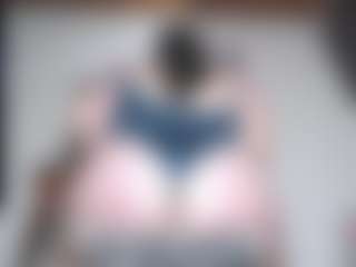 Live cam show with squiirtmachine - Middle Aged on xblisslive.com