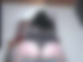 squiirtmachine MILF webcam performer live streaming