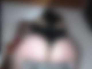 Live cam show with squiirtmachine - Colombia on Camsoda