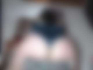 squiirtmachine MILF webcam performer live streaming