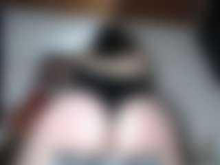 Live cam show with squiirtmachine - Middle Aged on SinfulBabes