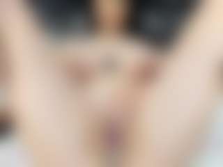 Live cam show with Maryelle - Tease on Gym Cam Girls