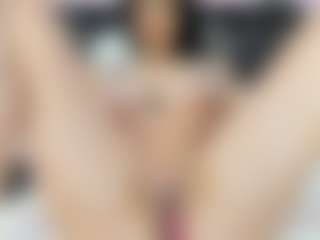 Maryelle MILF webcam performer live streaming
