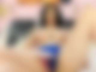 Maryelle MILF webcam performer live streaming