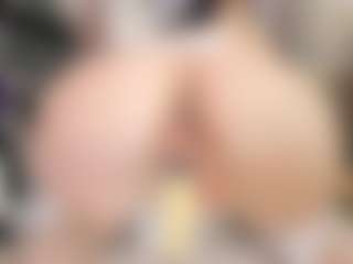 Maryelle MILF webcam performer live streaming