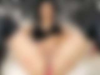 Live cam show with Maryelle - Latina on Camversity