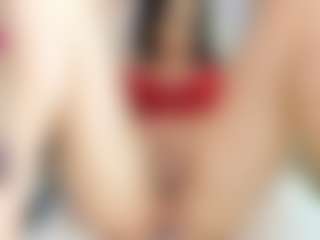 Maryelle MILF webcam performer live streaming
