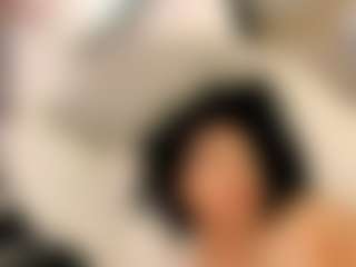 Live cam show with Maryelle - Squirt on xDating