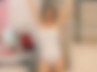 Live cam show with Maryelle - Athletic Young Adult on camwithhim.com