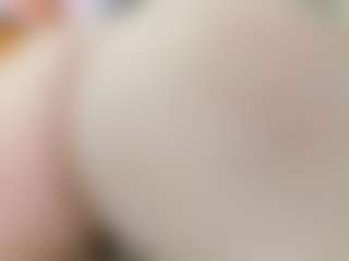Maryelle MILF webcam performer live streaming