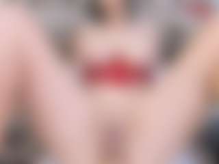 Live cam show with Maryelle - Fetish Latina on Mixed Magazine Live