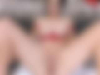 Live cam show with Maryelle - Bedroom MILF on liverealitysex.com